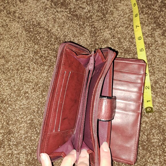 Buxton Top Grain Cowhide Exterior Wallet/Checkbook - Picture 9 of 9